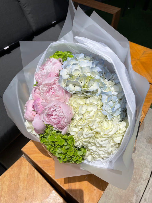 Hydrangea & Peonies Elegance