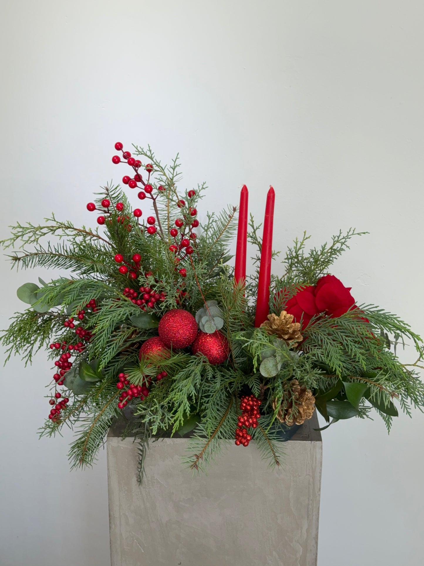 Christmas Candle Centerpiece Red