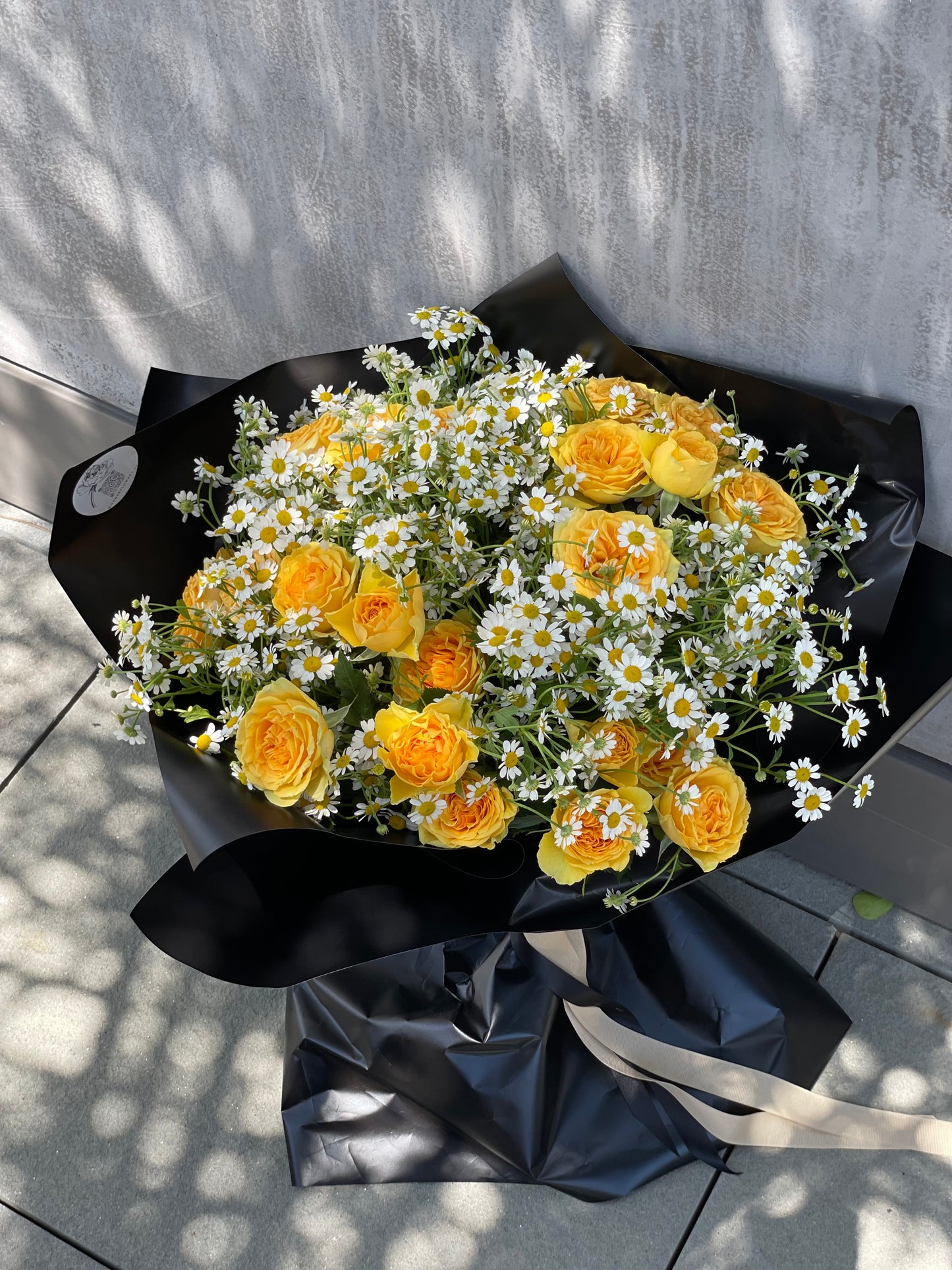 Chamomile & Roses bouquet